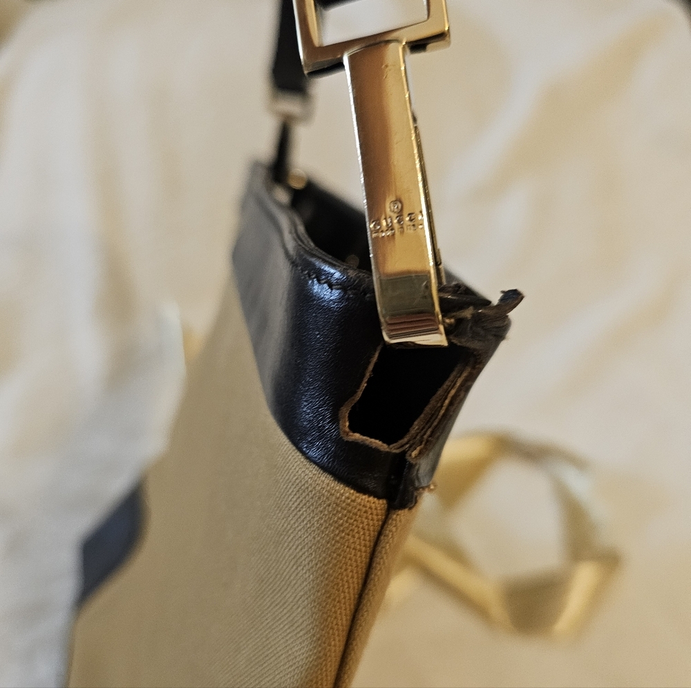 Authentic Gucci Shoulder Bag (Project) - Picture 14 of 16
